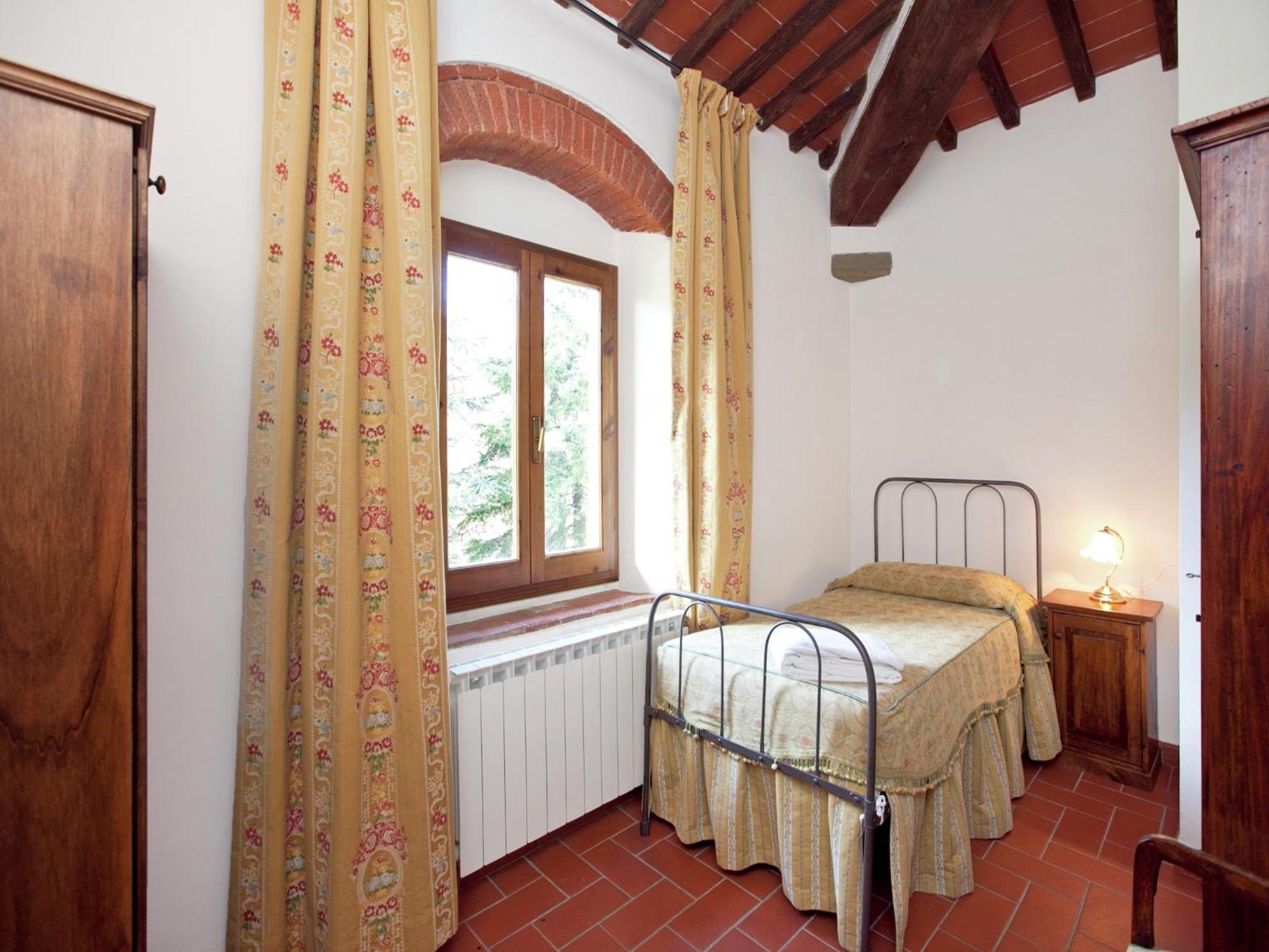 Pleasant Apartment With Swimming Pool Garden Bbq Parking Lucolena in Chianti Экстерьер фото