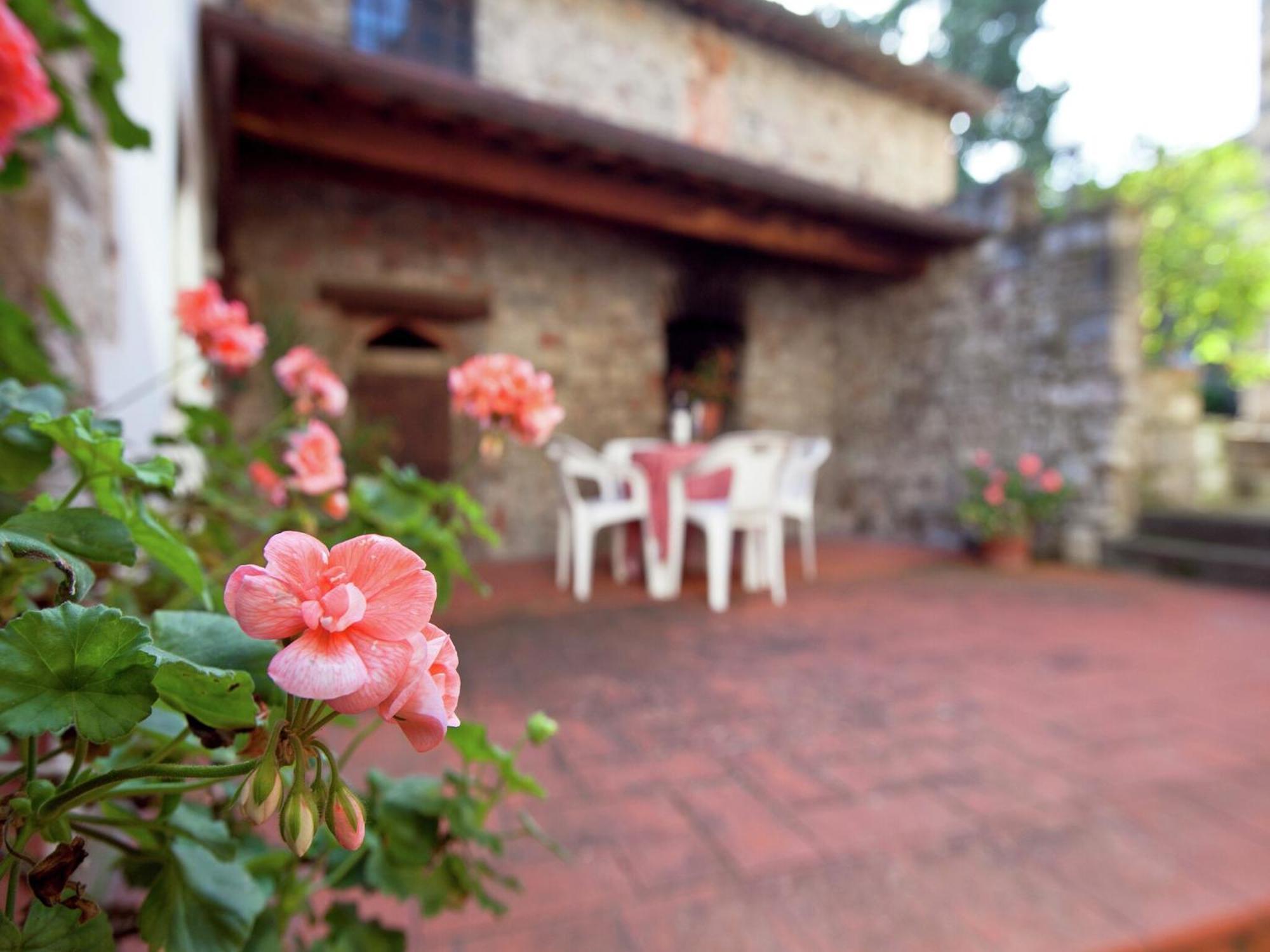 Pleasant Apartment With Swimming Pool Garden Bbq Parking Lucolena in Chianti Экстерьер фото